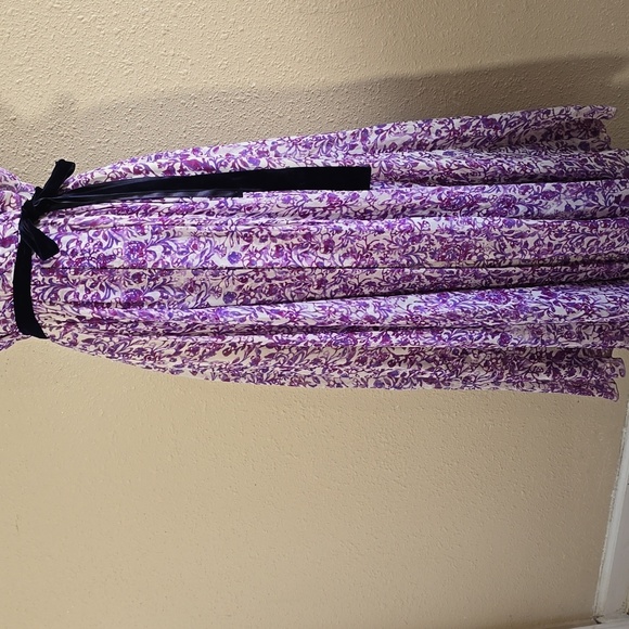 Carolina Herrera Elegant Purple Floral Maxi Dress - Picture 4 of 14